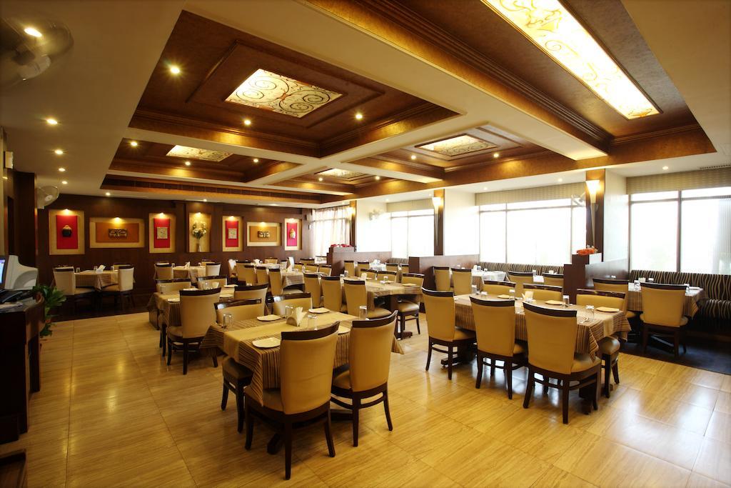苏里亚皇家酒店 科塔 外观 照片